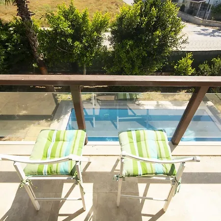 Carat Park A26/1 Villa